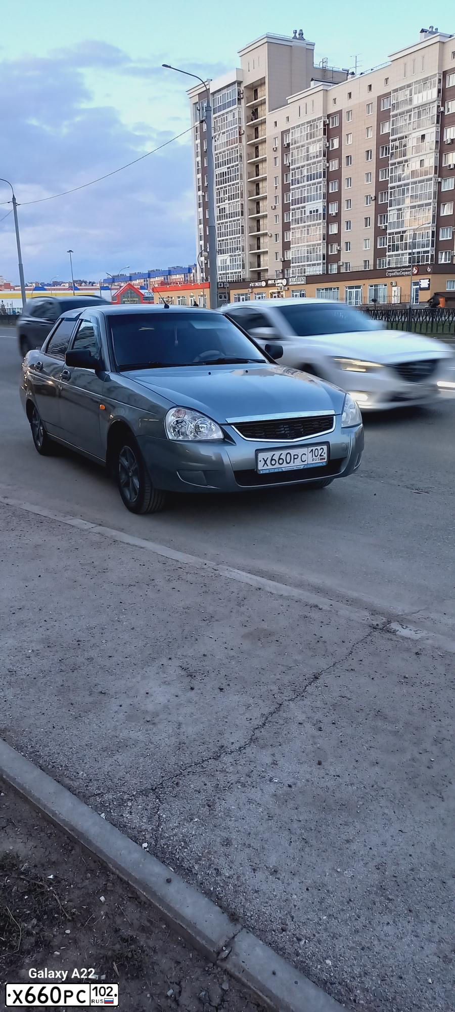 Фото автомобиля LADA 2170 PRIORA, 2011 — госномер Х660РС102. Цвет: средний серо-зеленый металлик