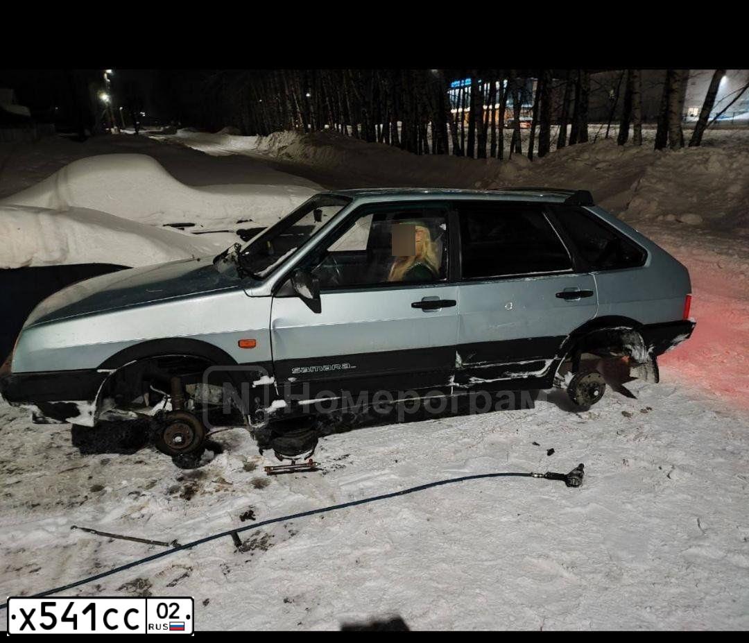 Фото автомобиля LADA 2109 SAMARA, 2000 — госномер Х541СС02