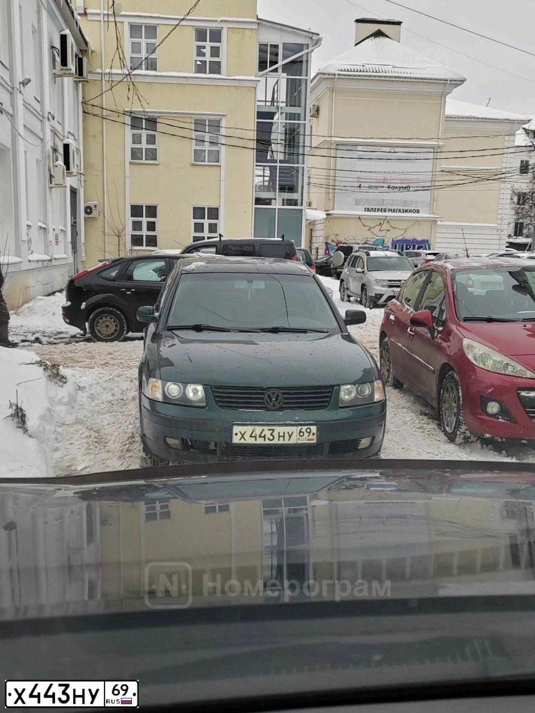 Фото автомобиля ФОЛЬКСВАГЕН ПАССАТ, 1999 — госномер Х443НУ69. Цвет: ЗЕЛЕНЫЙ