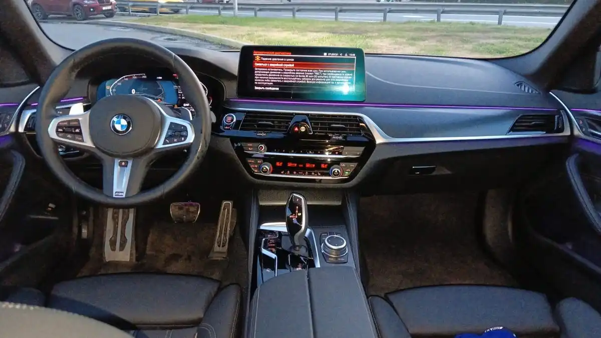 Фото автомобиля BMW 530I, 2022 — госномер С056ТА716