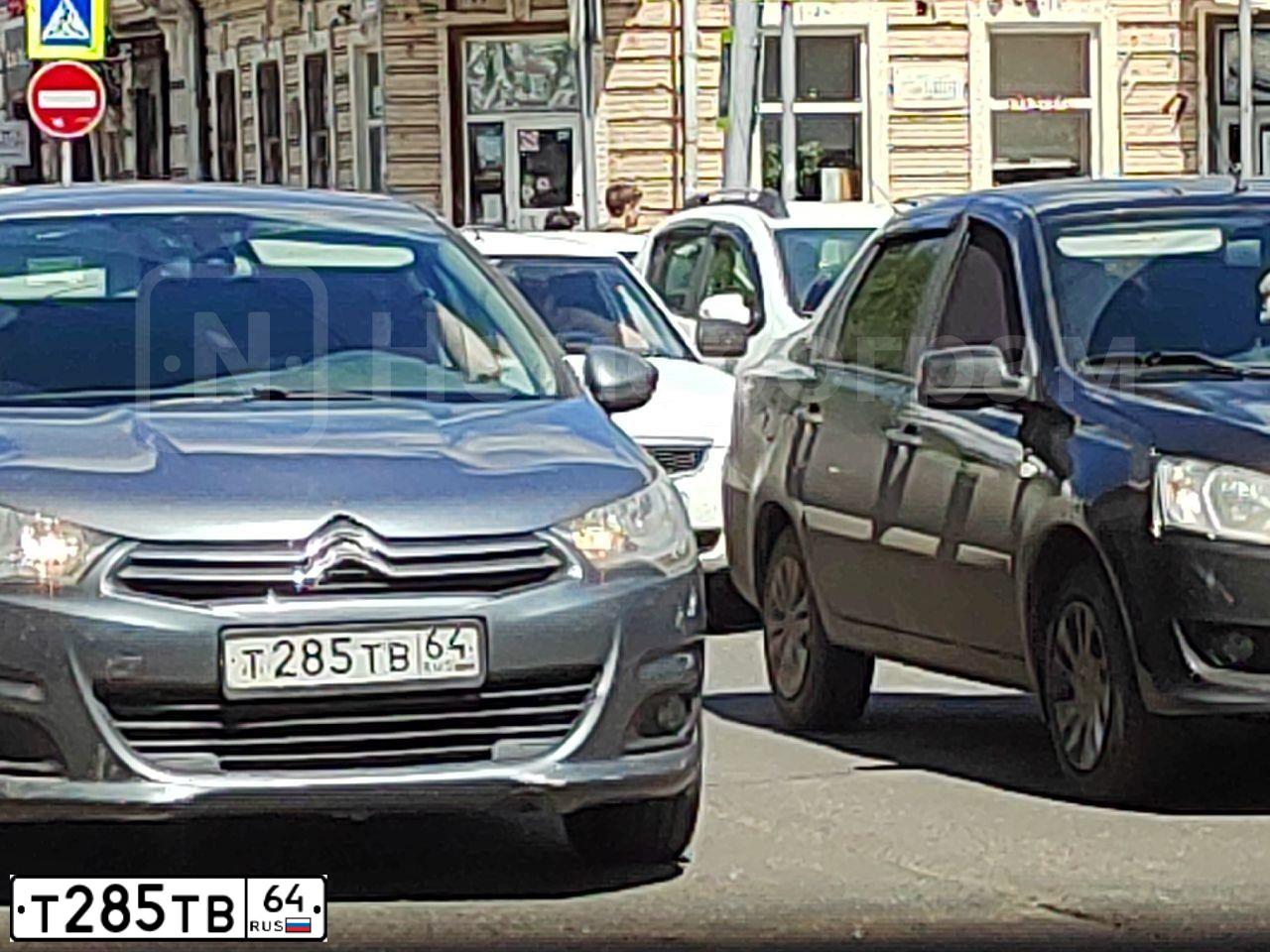 Фото автомобиля CITROEN C4, 2011 — госномер М630НН13. Цвет: ТЕМНО СЕРЫЙ