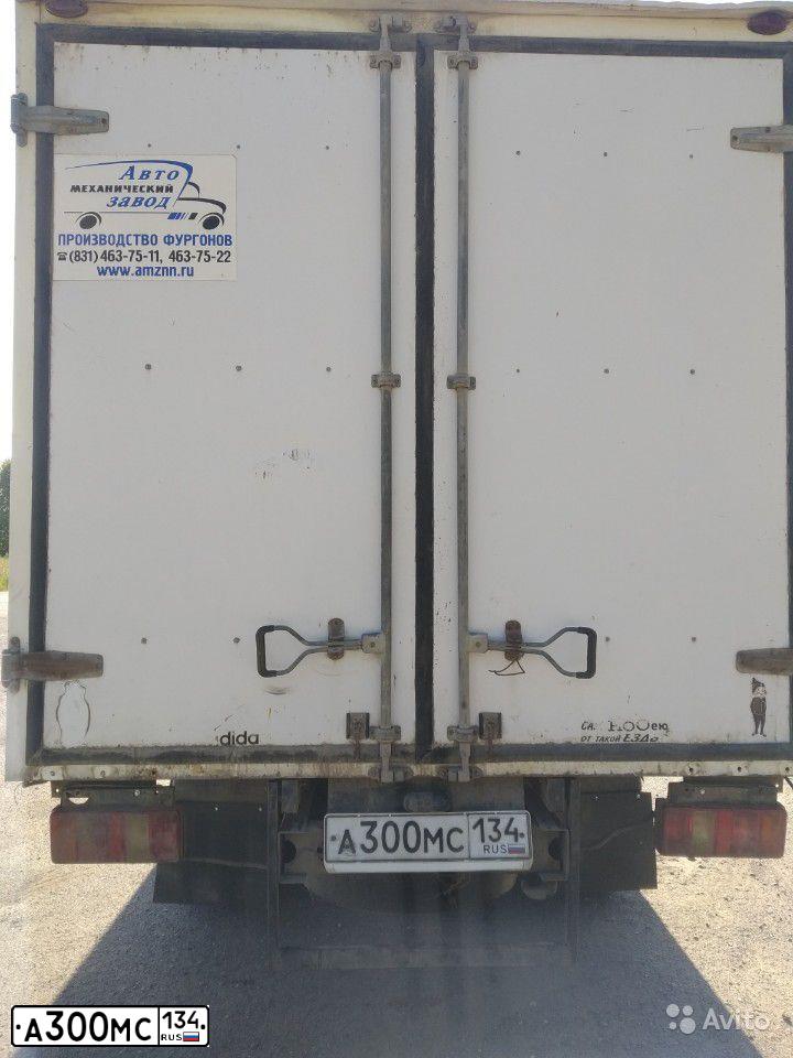 Фото автомобиля YUEJIN NJ 1041, 2007 — госномер В197ЕЕ199. Цвет: Белый