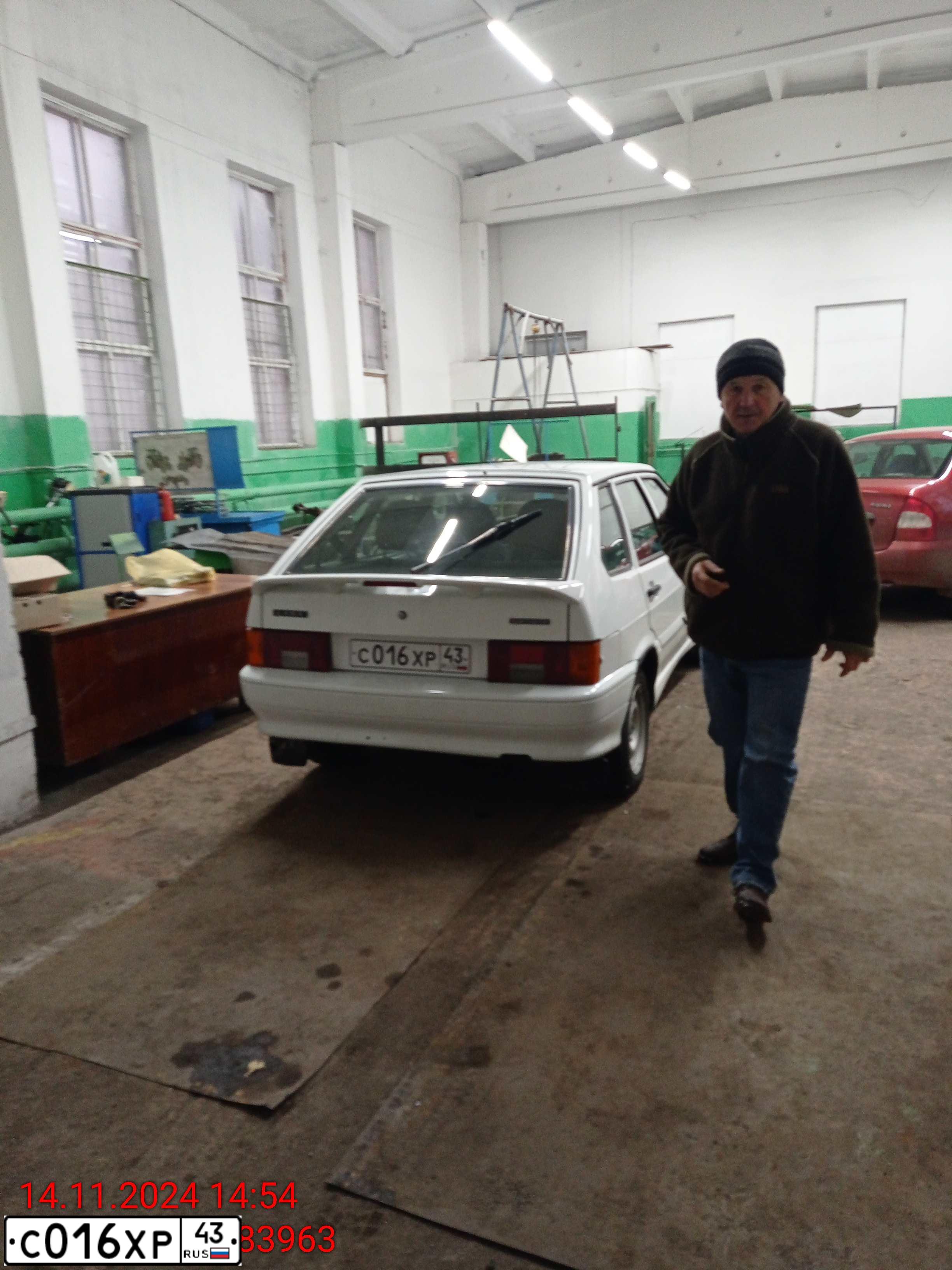 Фото автомобиля LADA 2114 SAMARA, 2012 — госномер С016ХР43. Цвет: Белый