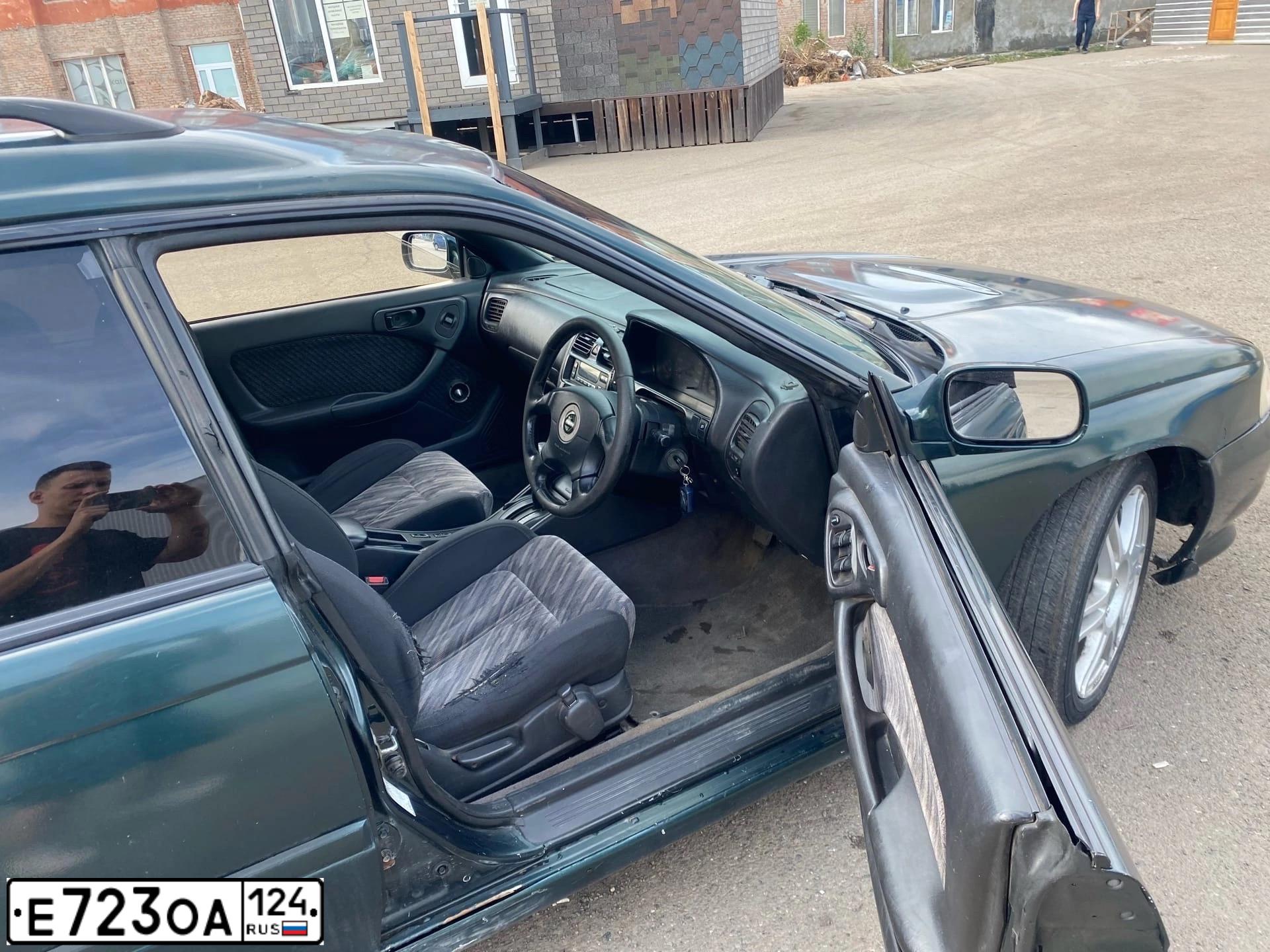 Фото автомобиля KIA SPORTAGE, 2005 — госномер О640ХУ36. Цвет: ЧЕРНЫЙ