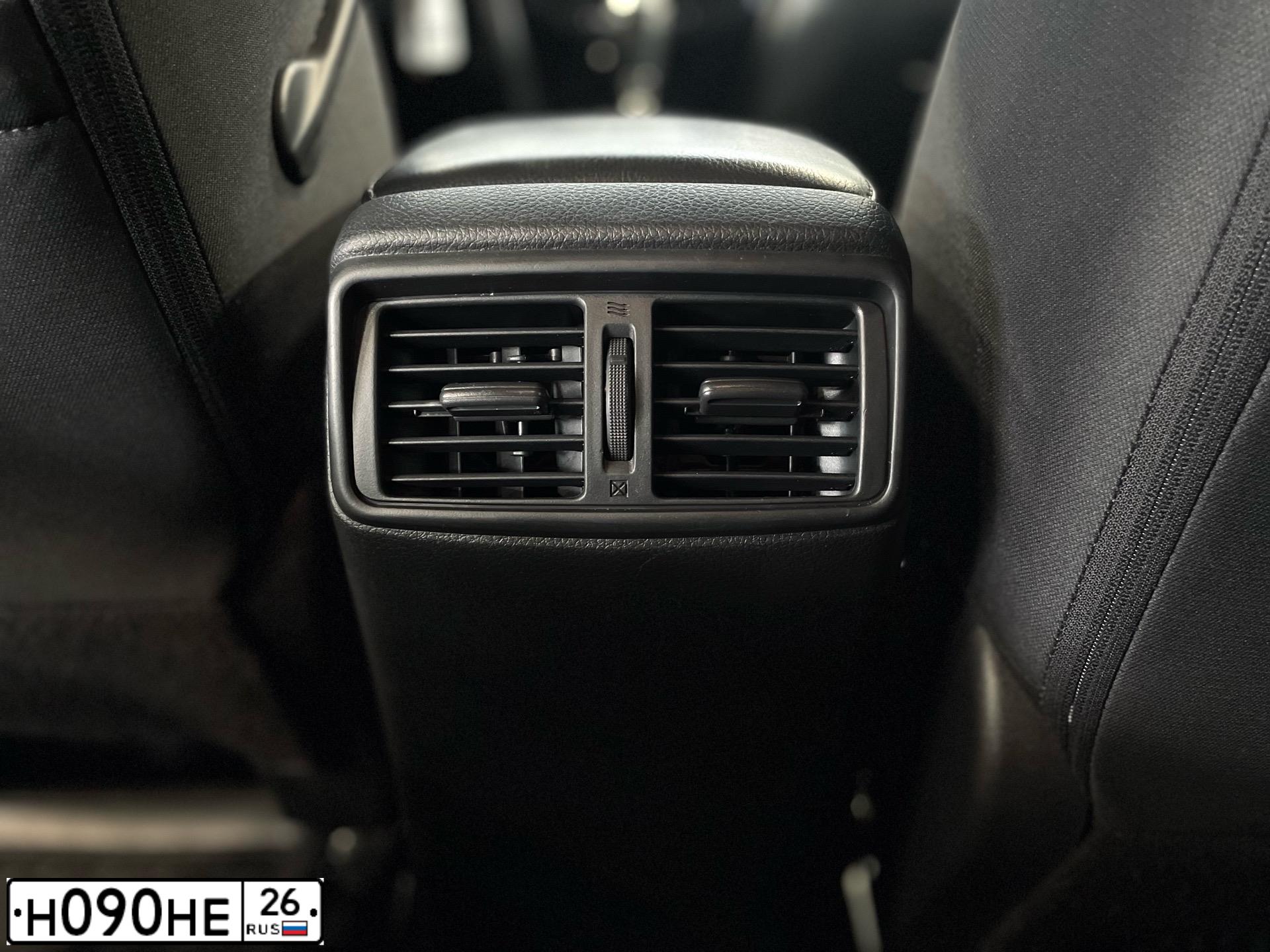 Фото автомобиля NISSAN QASHQAI, 2016 — госномер О846ВЕ126. Цвет: Белый