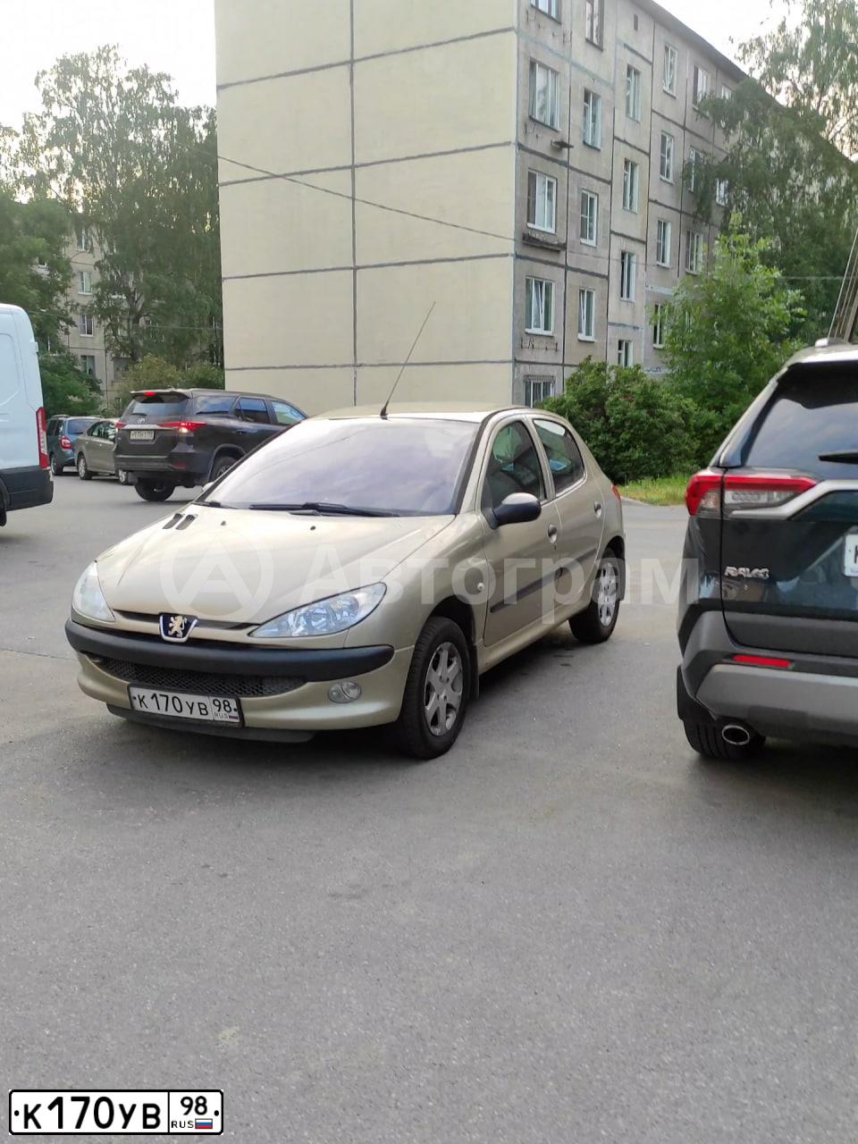 Фото автомобиля PEUGEOT 206, 2006 — госномер К170УВ98. Цвет: БЕЖЕВЫЙ