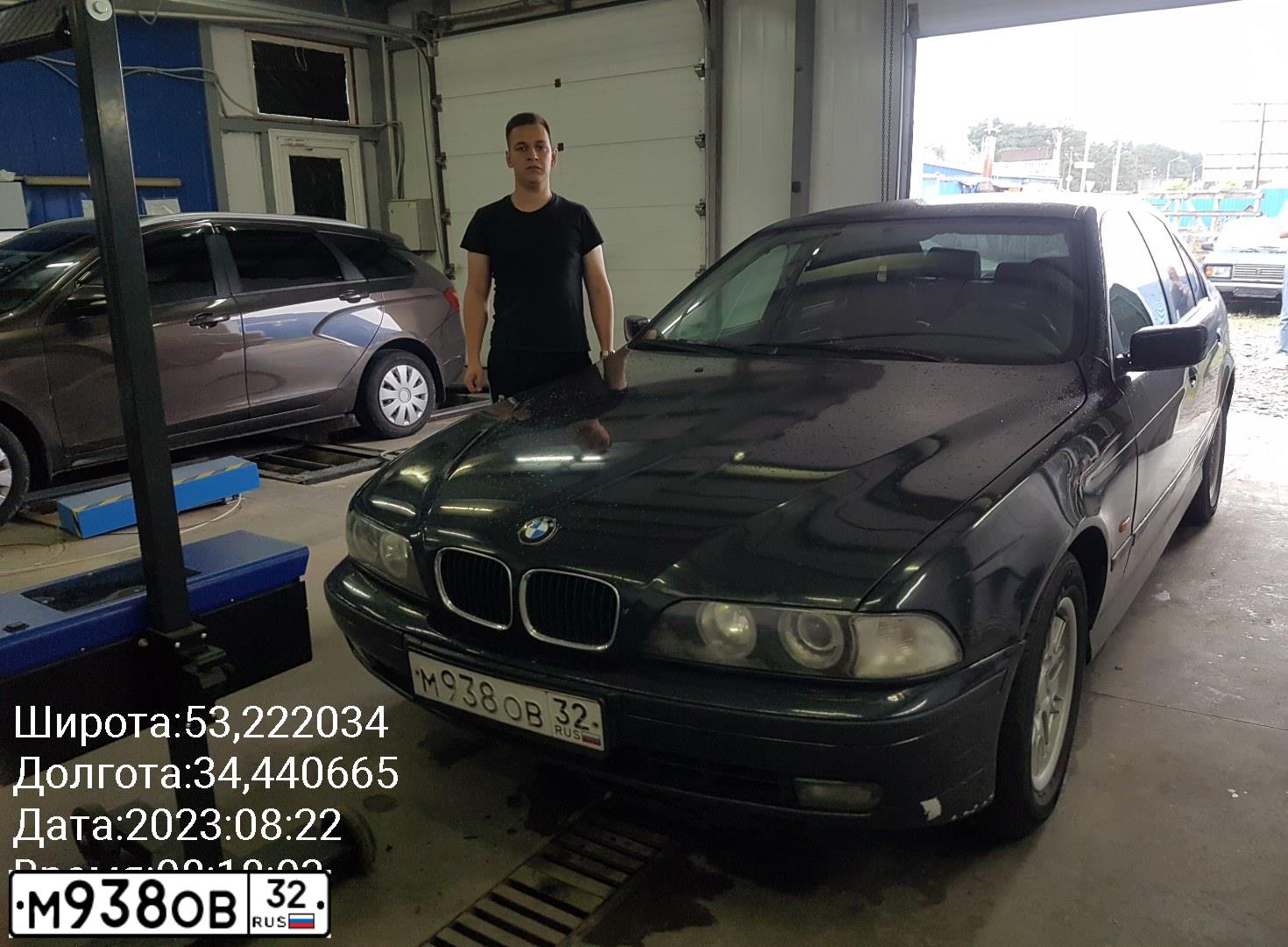 Фото автомобиля BMW SERIE 5, 1997 — госномер Р281АС32. Цвет: ЧЕРНЫЙ