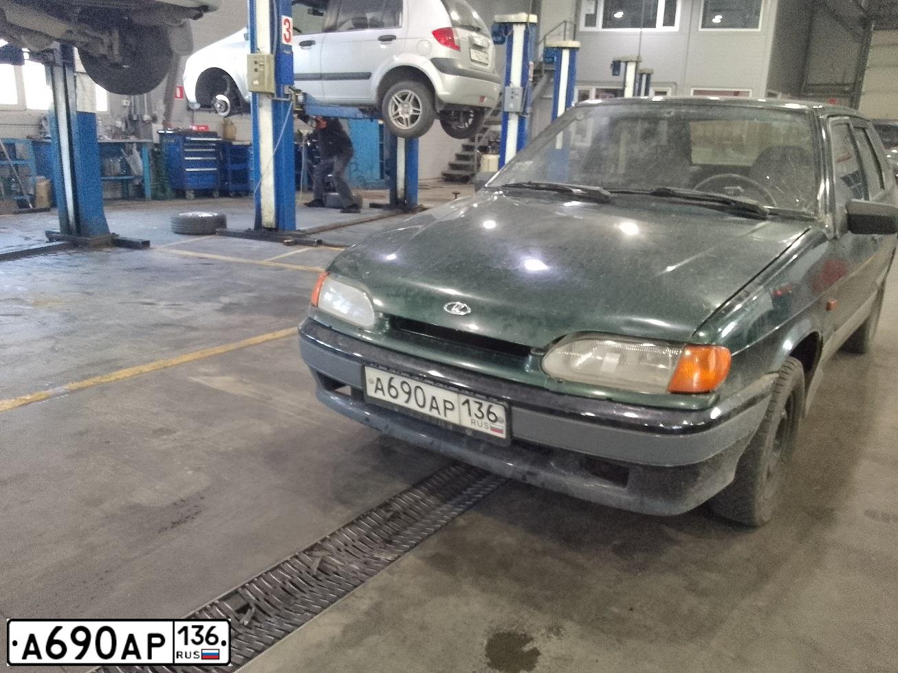 Фото автомобиля LADA 2114, 2004 — госномер А591МН136. Цвет: Темно-зеленый