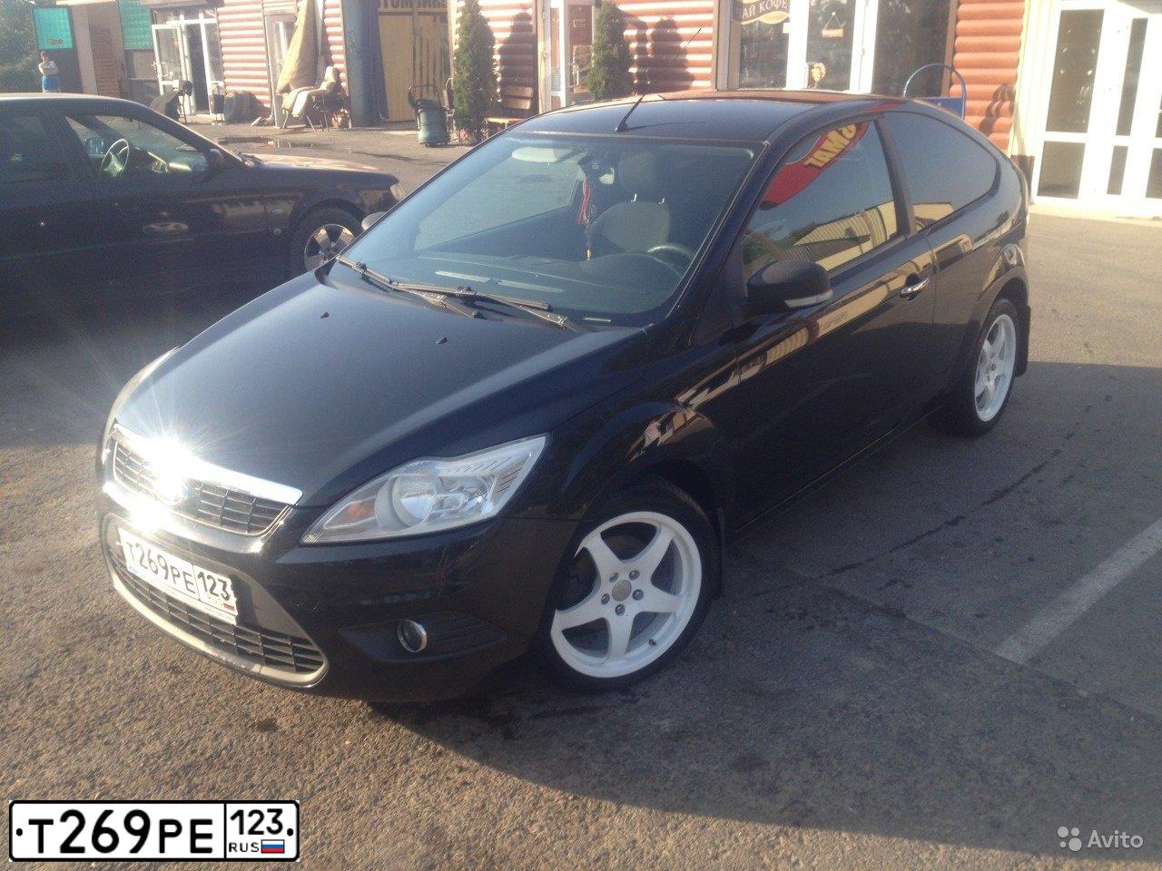 Фото автомобиля FORD FOCUS, 2008 — госномер К899ТР126. Цвет: ЧЕРНЫЙ
