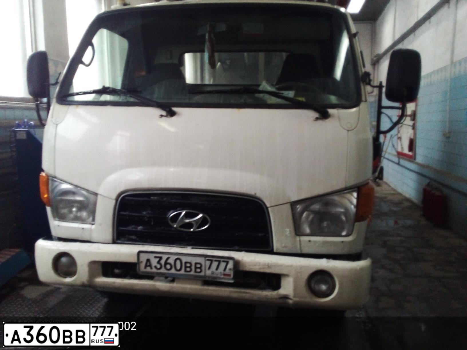 Фото автомобиля HYUNDAI MIGHTY, 2013 — госномер А360ВВ777. Цвет: Белый
