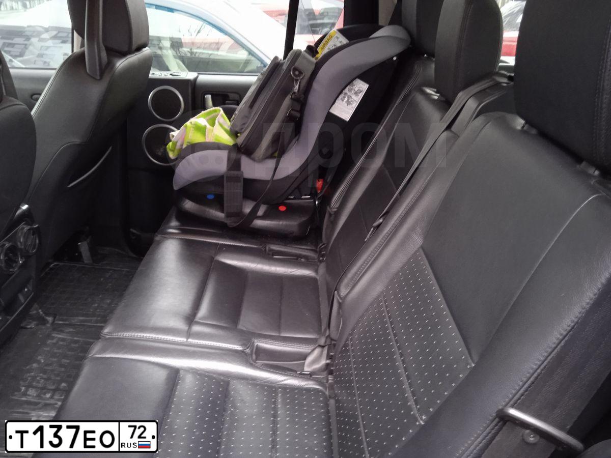 Фото автомобиля LANDROVER DISCOVERY, 2006 — госномер Е143ОО186. Цвет: ТЕМНО СИНИЙ
