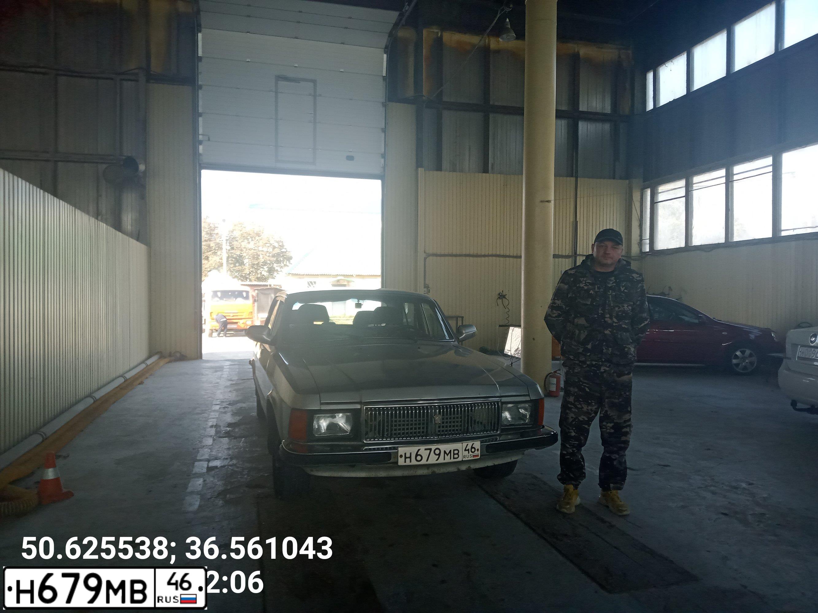 Фото автомобиля GAZ 3102 WOLGA, 2007 — госномер Х010ХХ46. Цвет: БУРАН