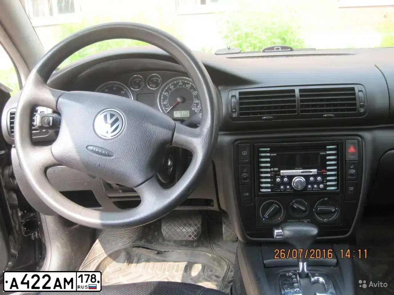 Фото автомобиля VOLKSWAGEN PASSAT, 2003 — госномер А422АМ178. Цвет: ЧЕРНЫЙ