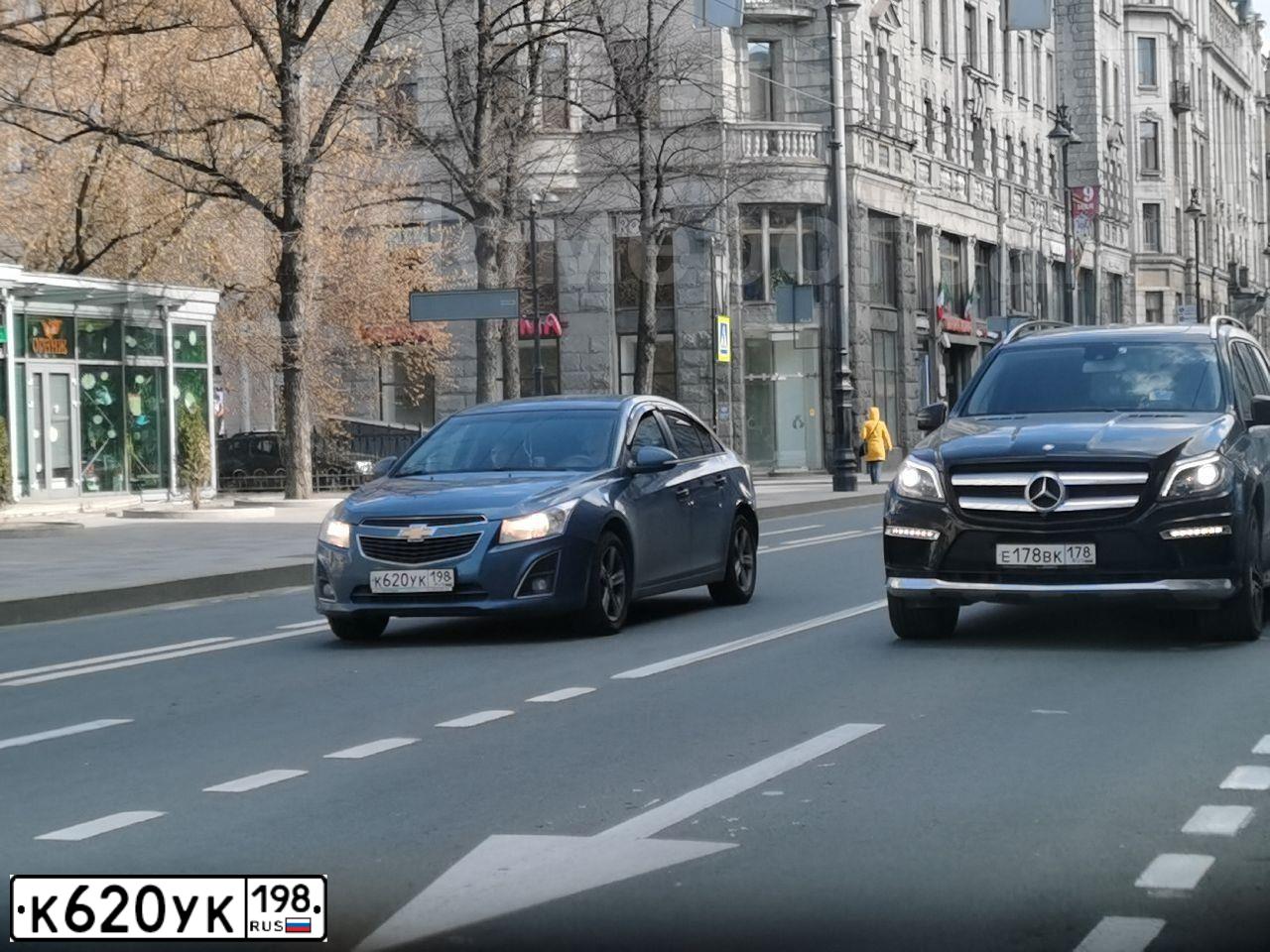 Фото автомобиля CHEVROLET CRUZE, 2014 — госномер К339АТ95. Цвет: СИНИЙ МЕТАЛЛИК