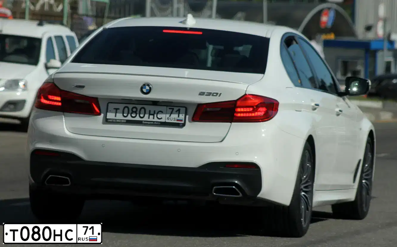 Фото автомобиля BMW SERIE 5, 2017 — госномер М553КВ67. Цвет: Белый