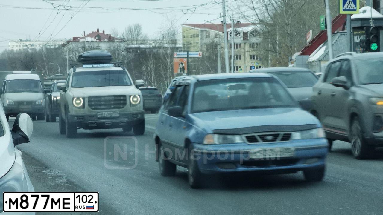 Фото автомобиля TAGAZ ACCENT, 2009 — госномер М877МЕ102. Цвет: СИНИЙ