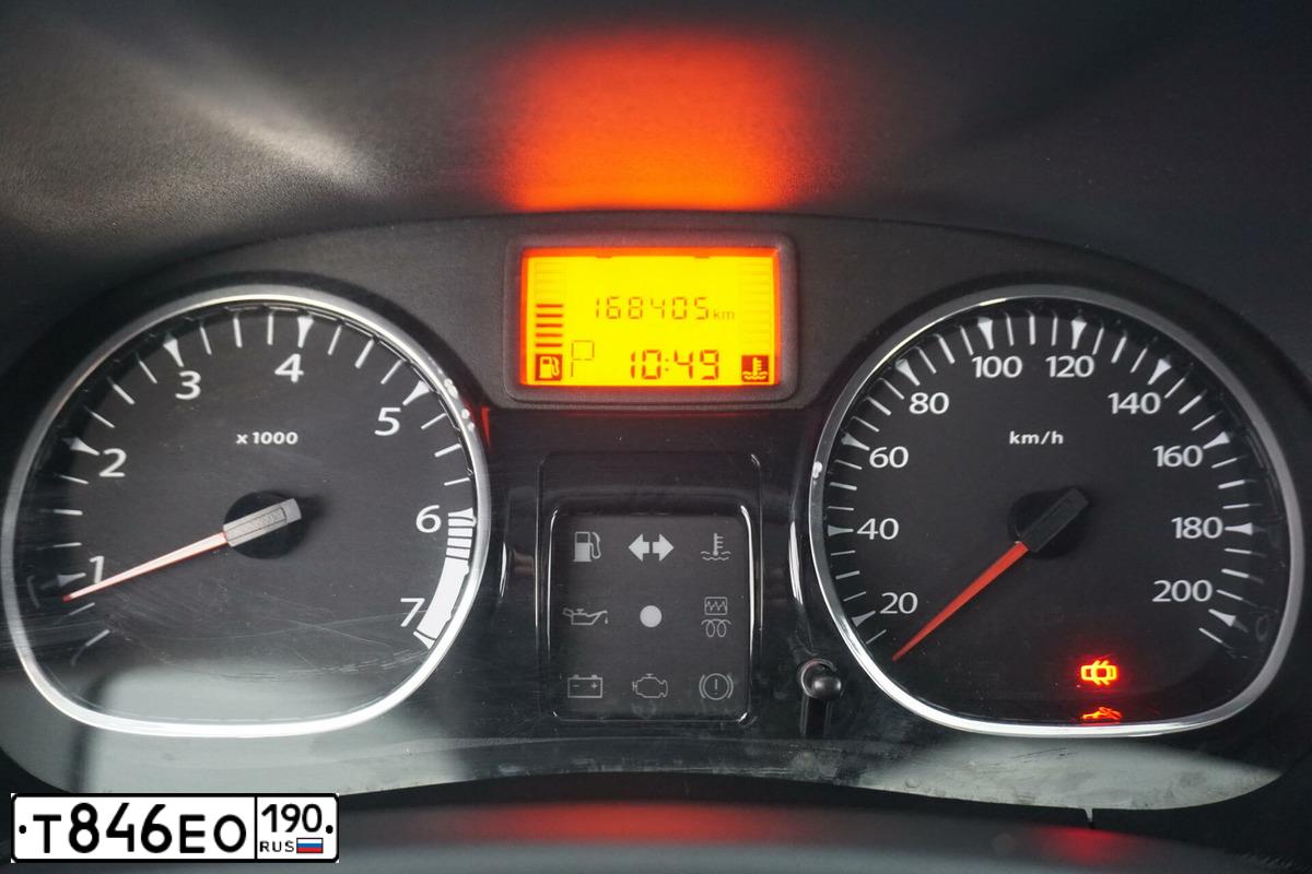 Фото автомобиля RENAULT DUSTER, 2014 — госномер Т411ТК152