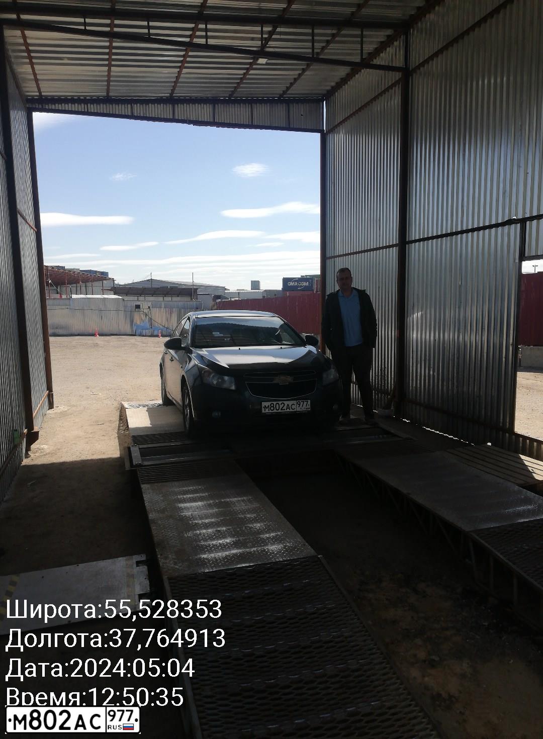 Фото автомобиля CHEVROLET CRUZE, 2012 — госномер М802АС977. Цвет: СЕРЫЙ