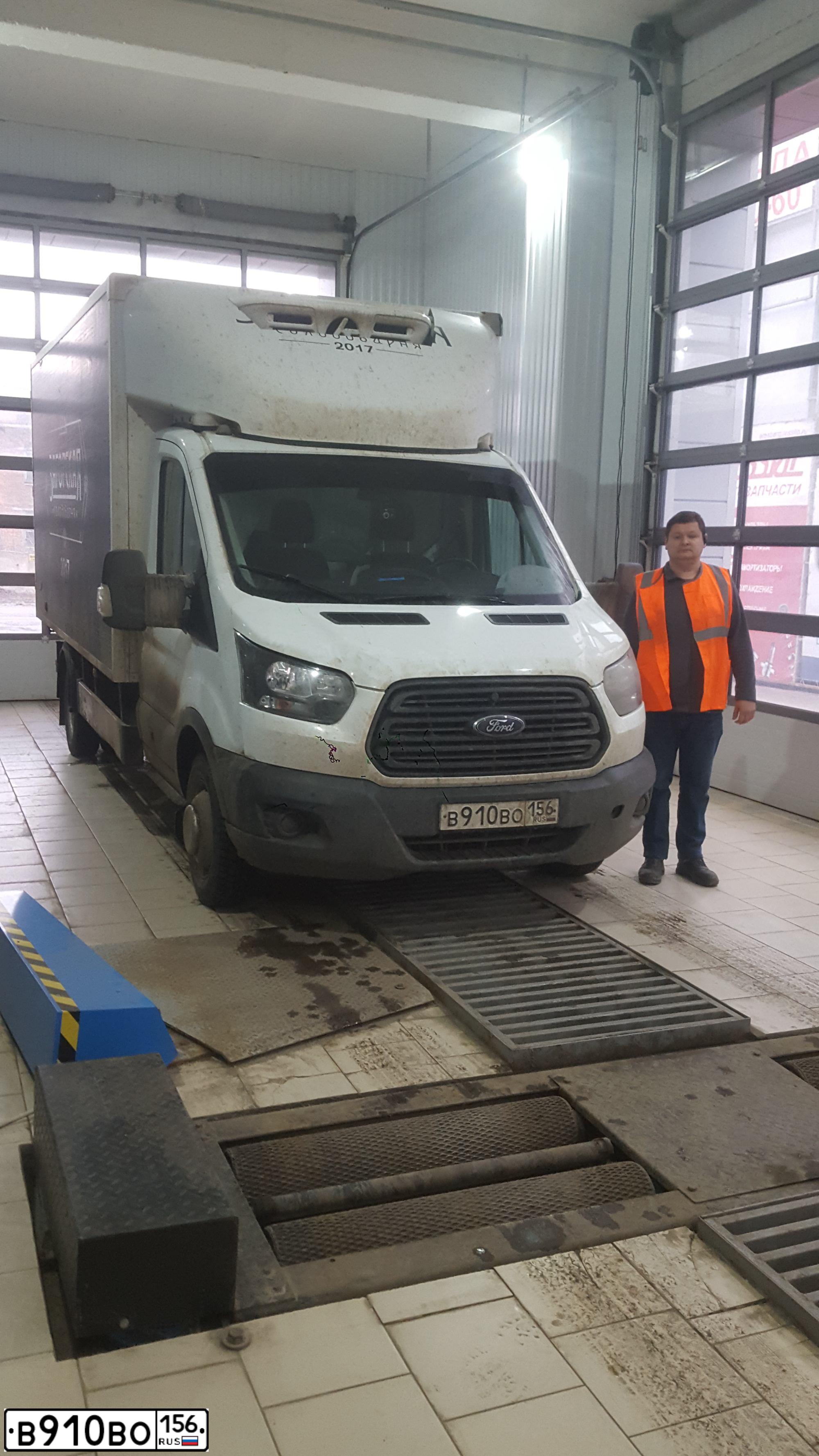 Фото автомобиля FORD TRANSIT, 2020 — госномер А625ЕМ156. Цвет: Белый