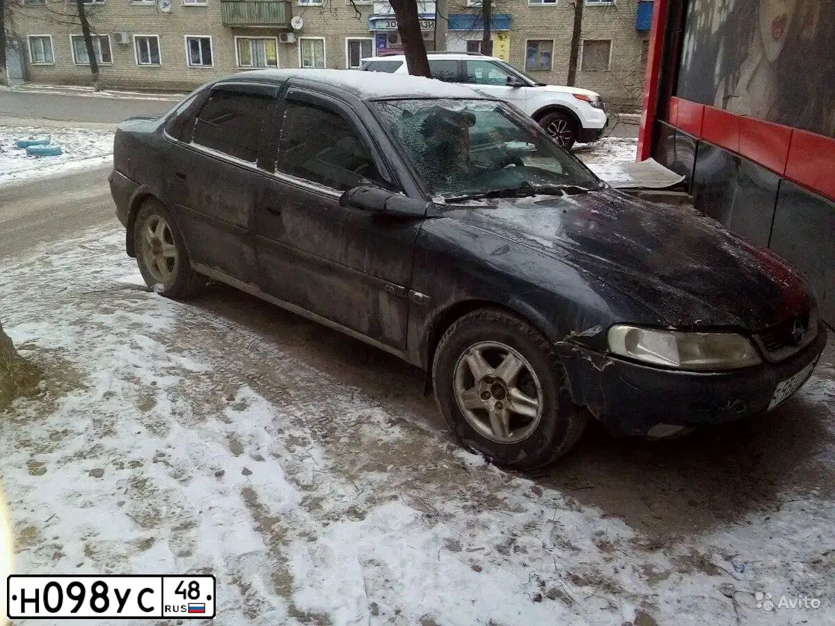 Фото автомобиля LADA 2114 SAMARA, 2006 — госномер Н098УС48. Цвет: СЕРО-СИНЕ ЗЕЛЕНЫЙ