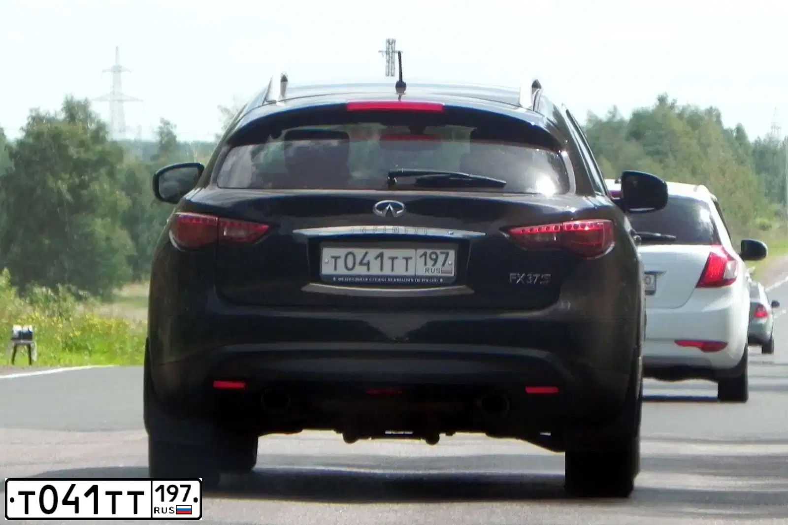 Фото автомобиля INFINITI QX70 /FX/, 2012 — госномер У702МС71. Цвет: ЧЕРНЫЙ