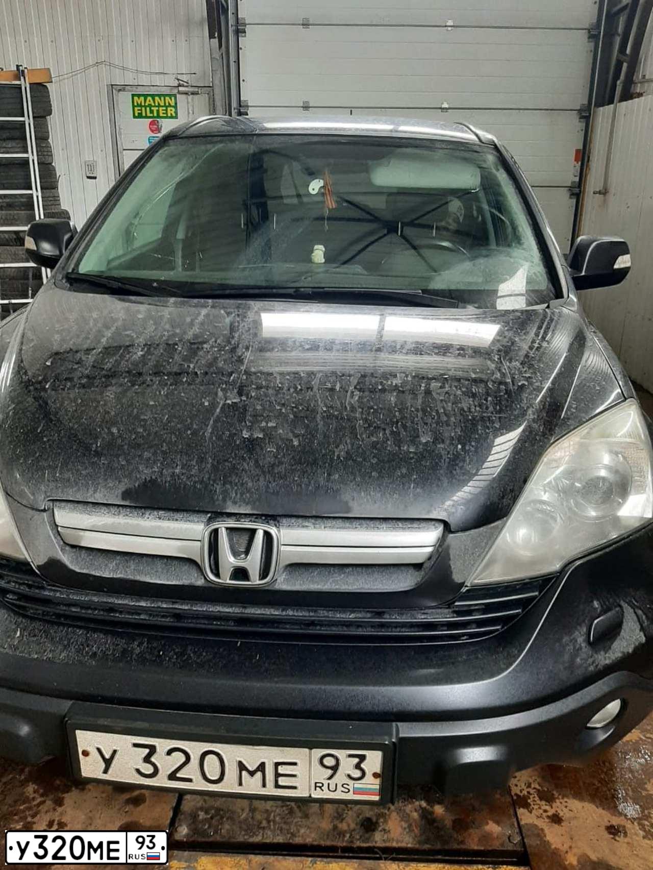 Фото автомобиля HONDA CR-V, 2007 — госномер У320МЕ93. Цвет: ЧЕРНЫЙ