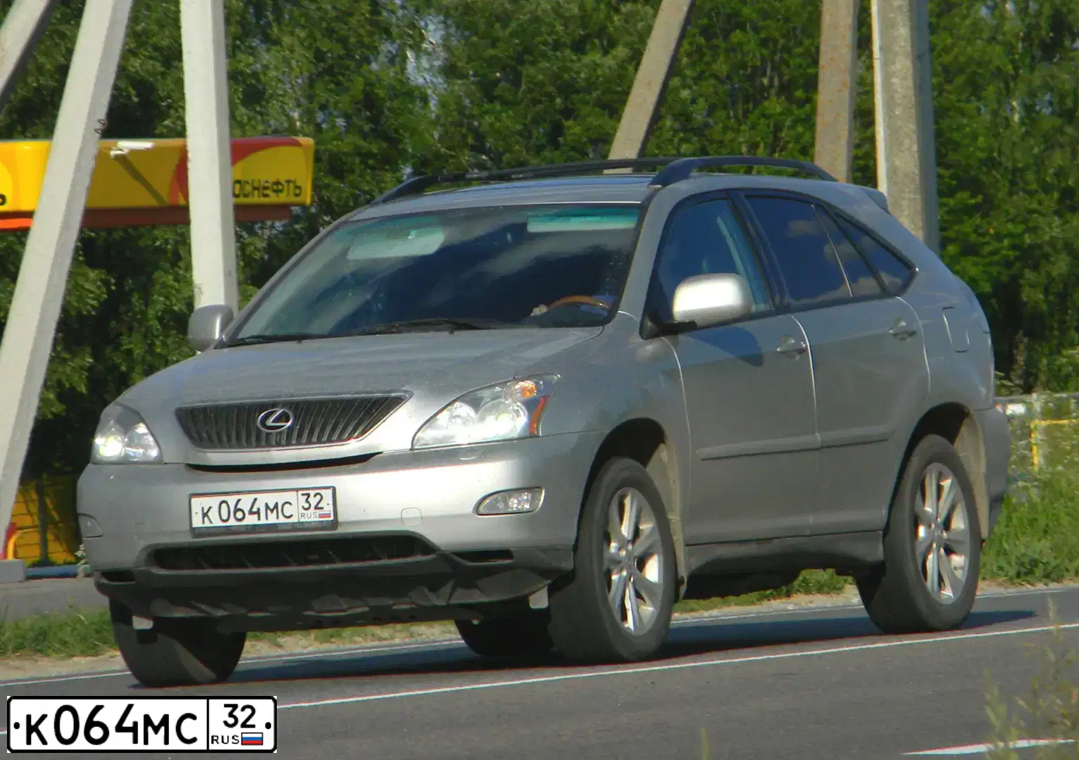 Фото автомобиля LEXUS RX330, 2005 — госномер А341ВО105