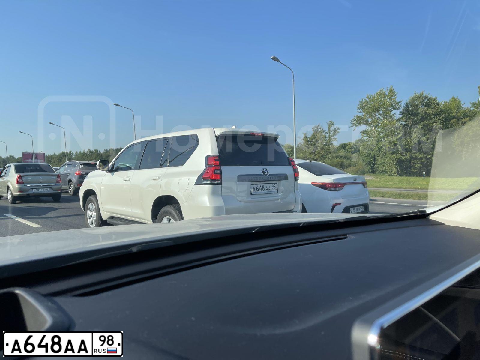 Фото автомобиля MITSUBISHI OUTLANDER, 2018 — госномер Р901ЕУ198. Цвет: СЕРЕБРИСТЫЙ