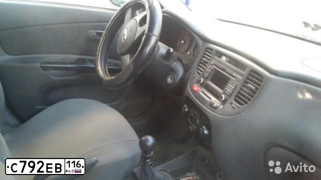 Фото автомобиля KIA RIO, 2009 — госномер С792ЕВ116. Цвет: ПЕРЛАМУТРОВО-СЕРЕБРИСТЫЙ