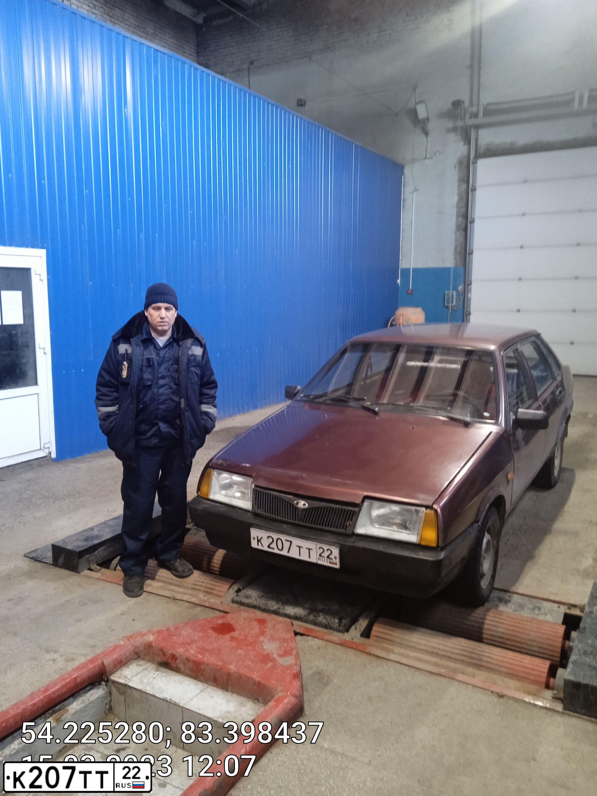 Фото автомобиля LADA 2109 SAMARA, 1995 — госномер О324РО154. Цвет: ВИШНЕВЫЙ