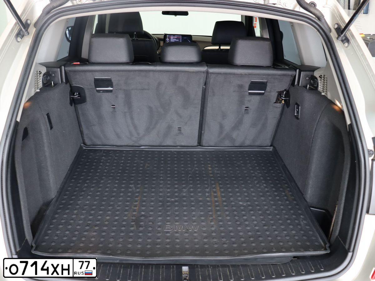 Фото автомобиля BMW X3, 2013 — госномер С243УН39. Цвет: СЕРЫЙ МЕТАЛЛИК