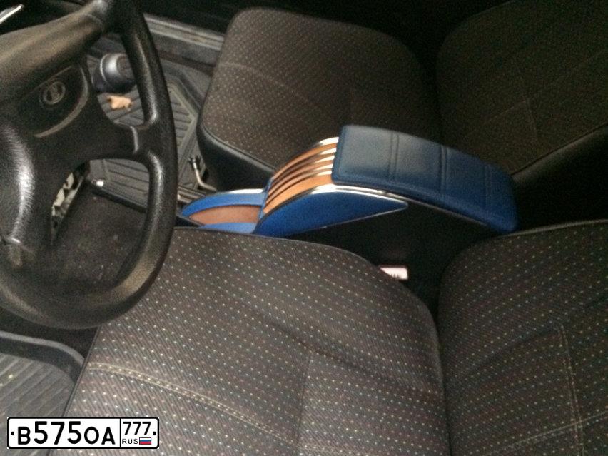 Фото автомобиля LADA 2107, 2007 — госномер Р583КА98. Цвет: ТЕМНО-СИНИЙ