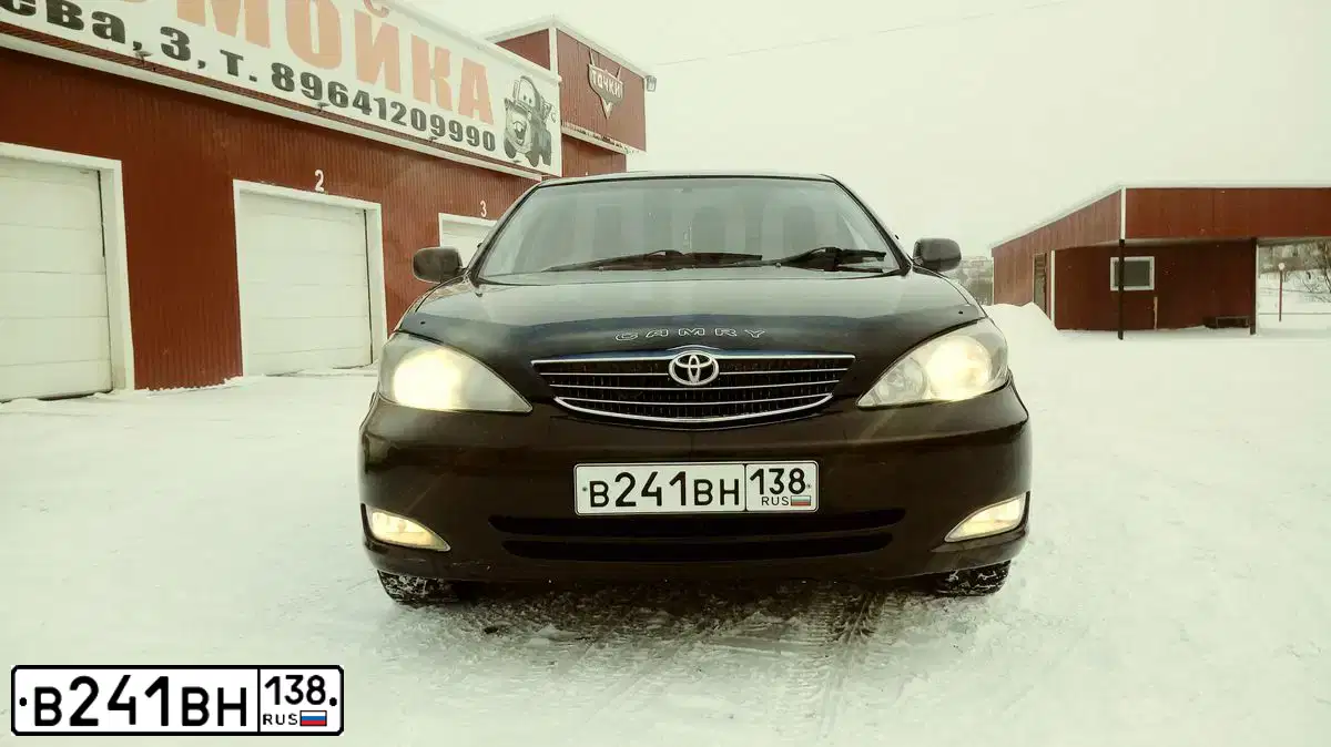 Фото автомобиля TOYOTA CAMRY, 2003 — госномер В241ВН138. Цвет: ФИОЛЕТОВЫЙ