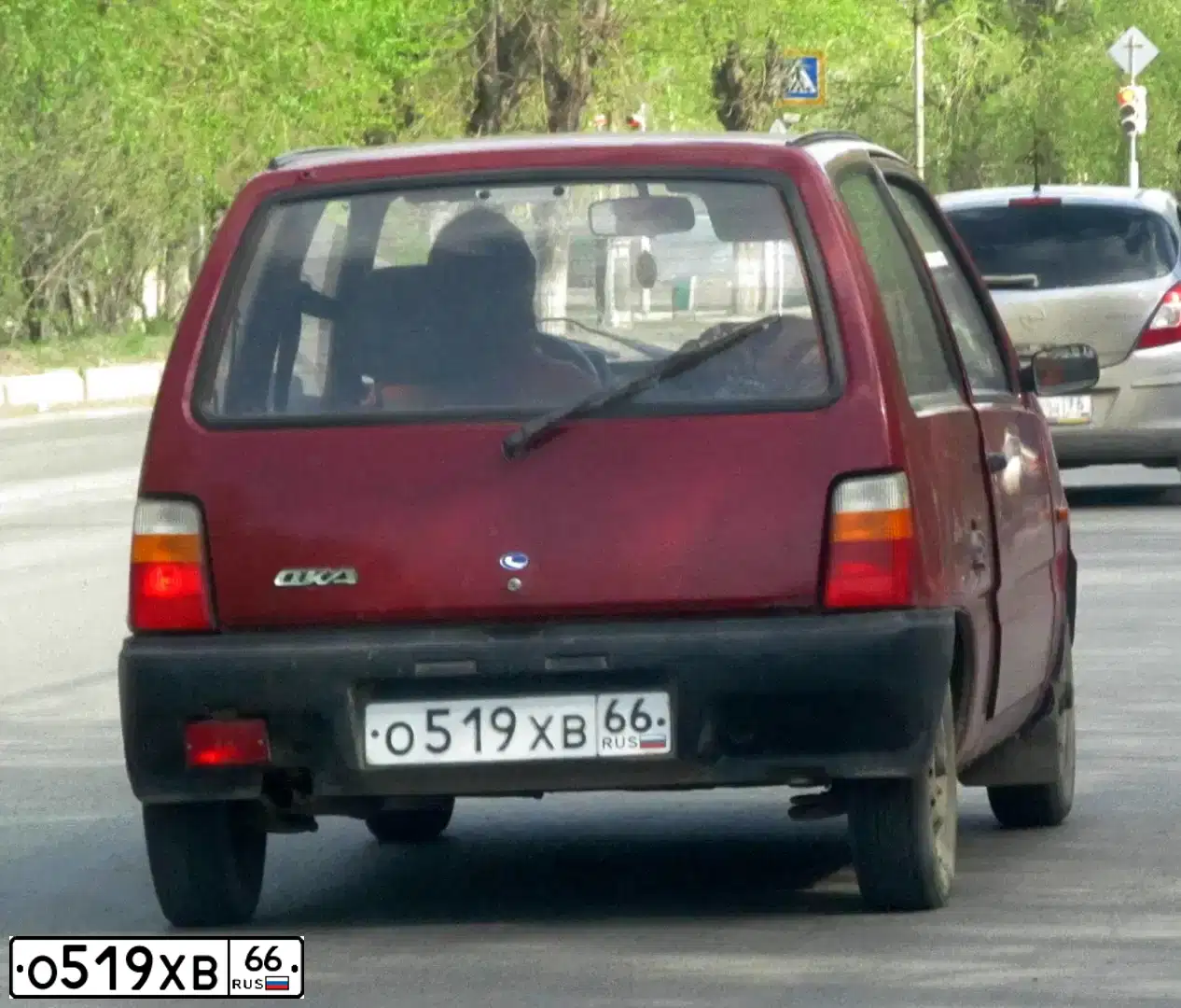 Фото автомобиля SEAZ OKA, 2005 — госномер В008МС196. Цвет: ТЕМНО-КРАСНЫЙ