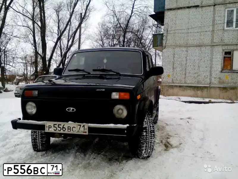 Фото автомобиля LADA 2121 NIVA, 2013 — госномер Р556ВС71. Цвет: Темно-зеленый