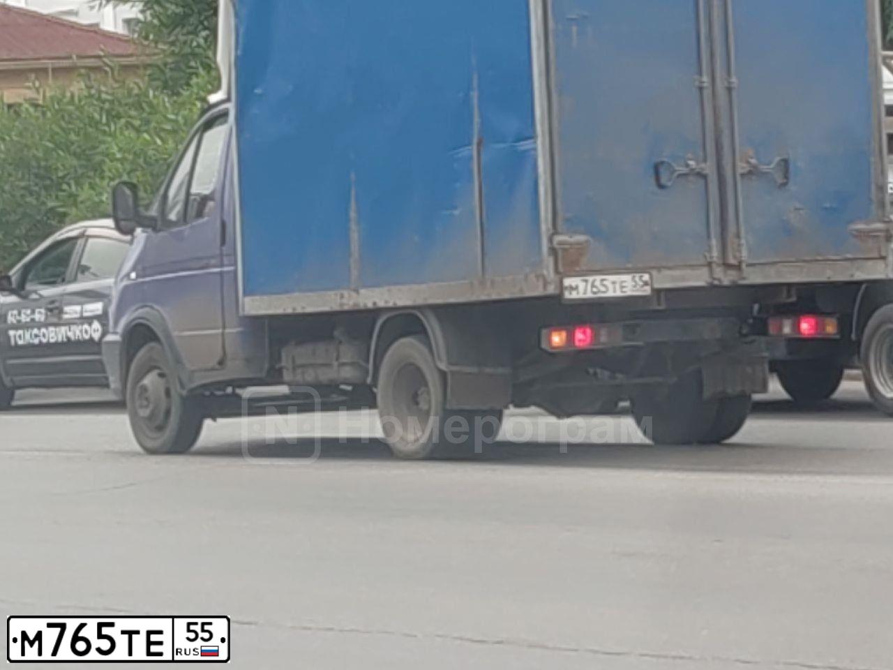 Фото автомобиля GAZ 3302 GAZEL, 2006 — госномер М765ТЕ55. Цвет: СИНИЙ