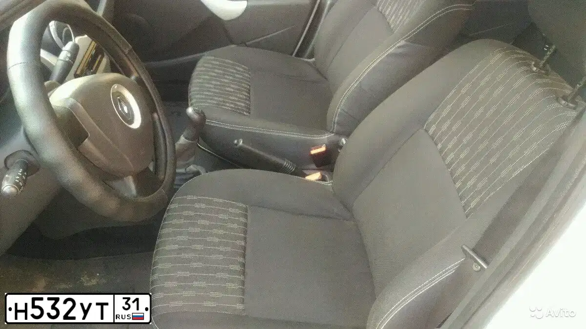 Фото автомобиля RENAULT LOGAN, 2013 — госномер К135ОХ35. Цвет: Белый