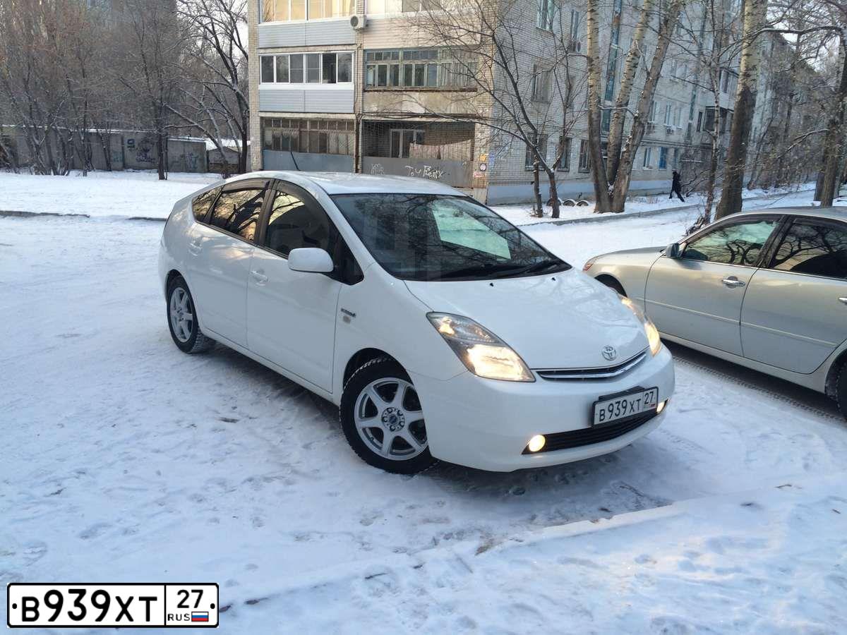 Фото автомобиля TOYOTA PRIUS, 2008 — госномер Е942ЕА04
