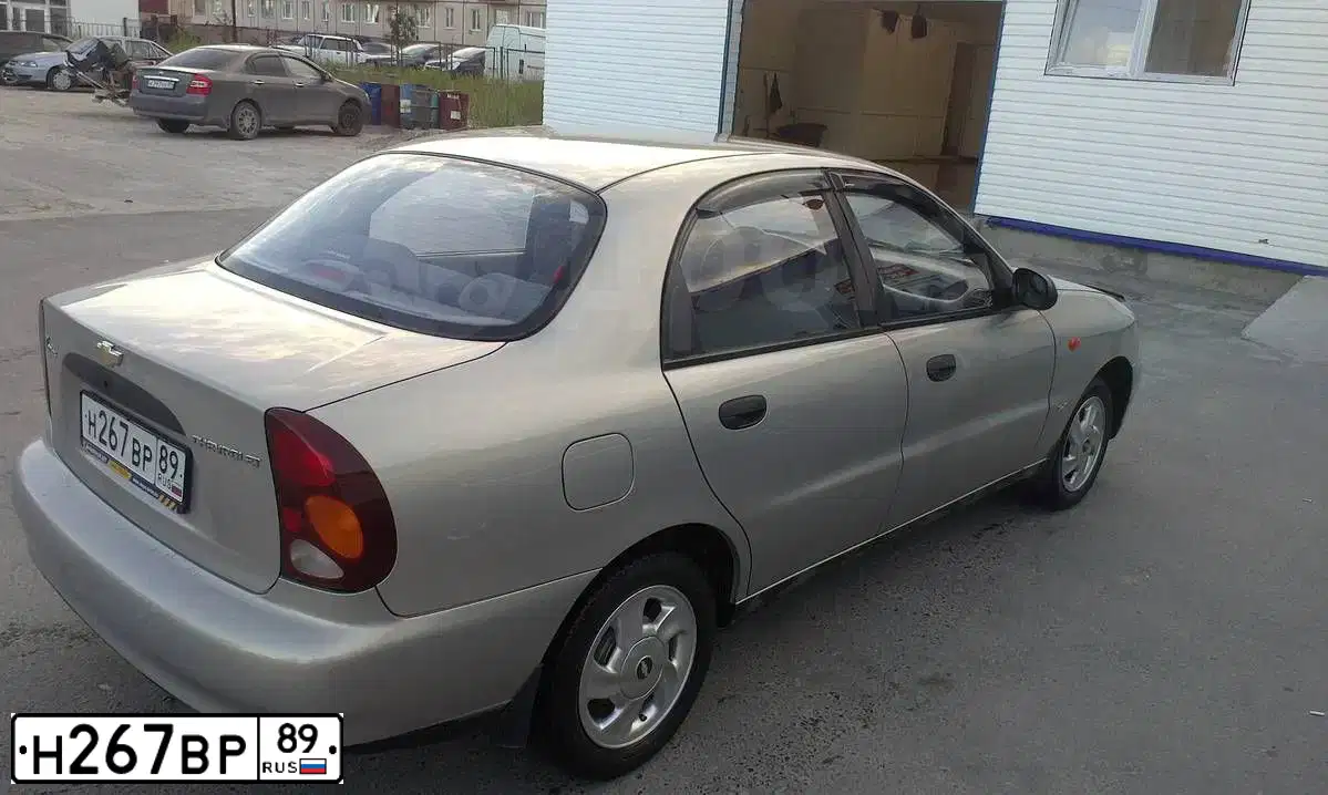 Фото автомобиля ZAZ LANOS, 2008 — госномер Н267ВР89. Цвет: СЕРЕБРИСТЫЙ