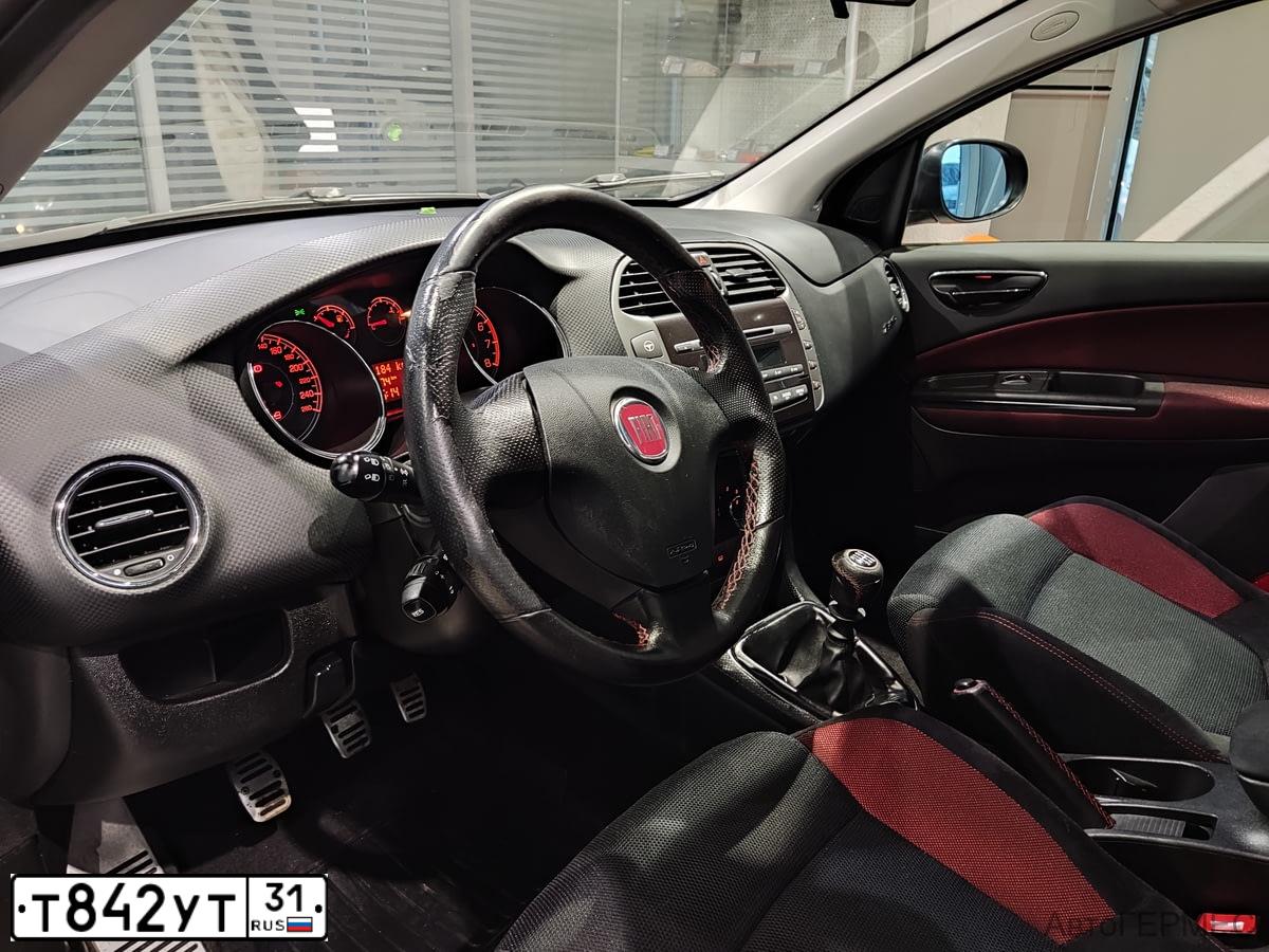 Фото автомобиля FIAT BRAVA / BRAVO, 2008 — госномер Р196ОР790. Цвет: ЧЕРНЫЙ