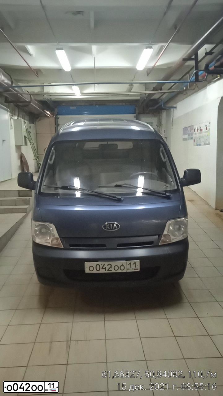 Фото автомобиля KIA PREGIO, 2005 — госномер О042ОО11. Цвет: СИНИЙ