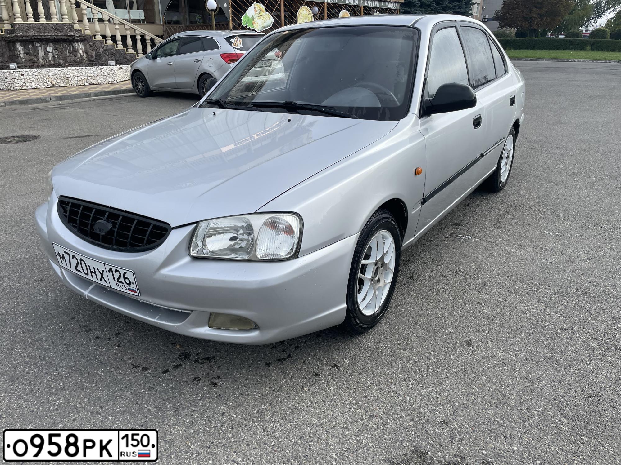 Фото автомобиля TAGAZ ACCENT, 2008 — госномер М720НХ126. Цвет: Серебристый