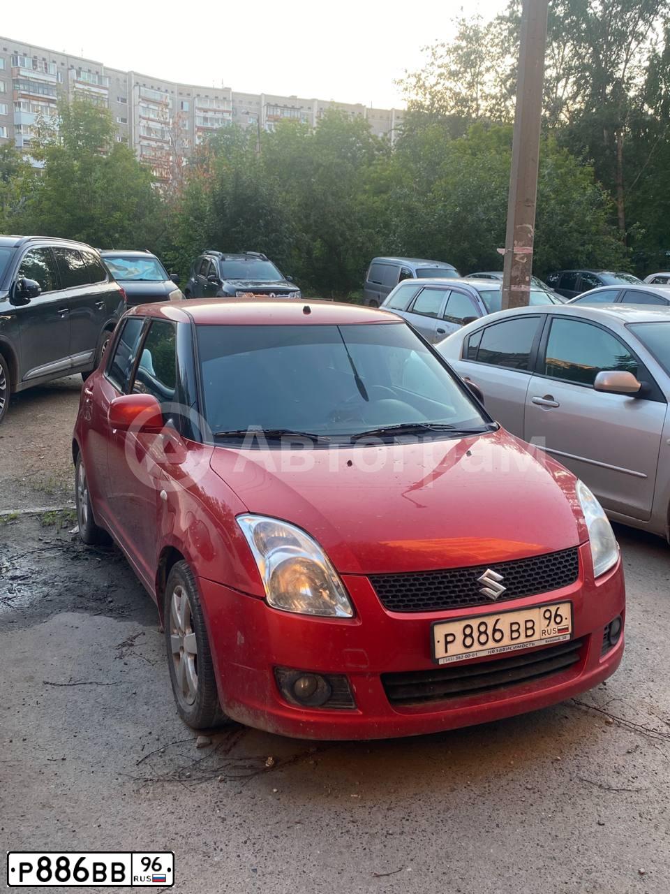 Фото автомобиля SUZUKI SWIFT, 2007 — госномер Р886ВВ96. Цвет: ОРАНЖЕВЫЙ