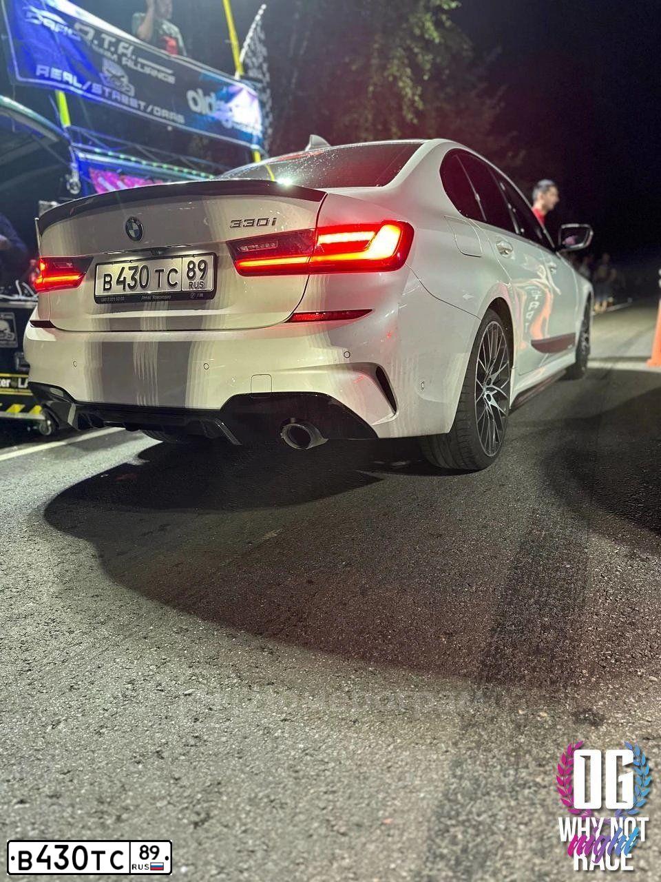 Фото автомобиля BMW SERIE 3, 2019 — госномер В430ТС89. Цвет: Белый