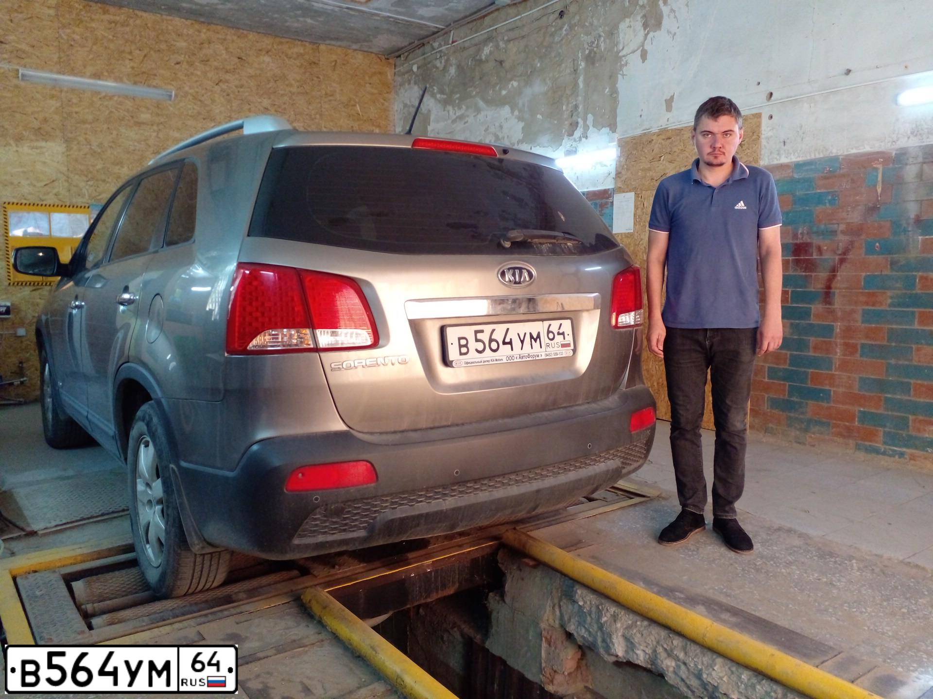 Фото автомобиля TAGAZ SANTA FE CLASSIC, 2011 — госномер Х064ХЕ64. Цвет: ЧЕРНЫЙ