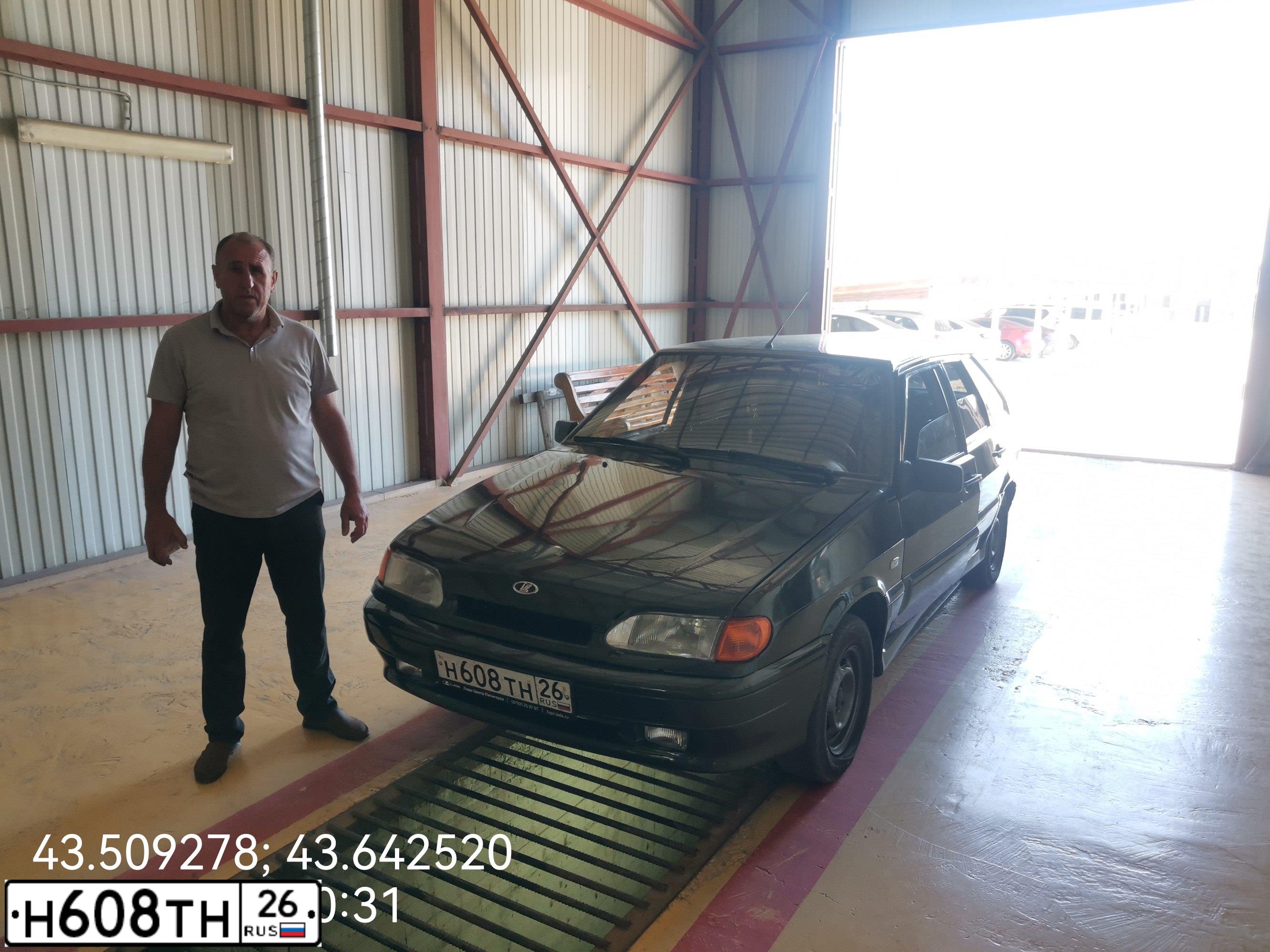 Фото автомобиля LADA 2114, 2006 — госномер Н578МВ07. Цвет: ЗОЛОТИСТЫЙ ТЕМНО-ЗЕЛЕНЫЙ