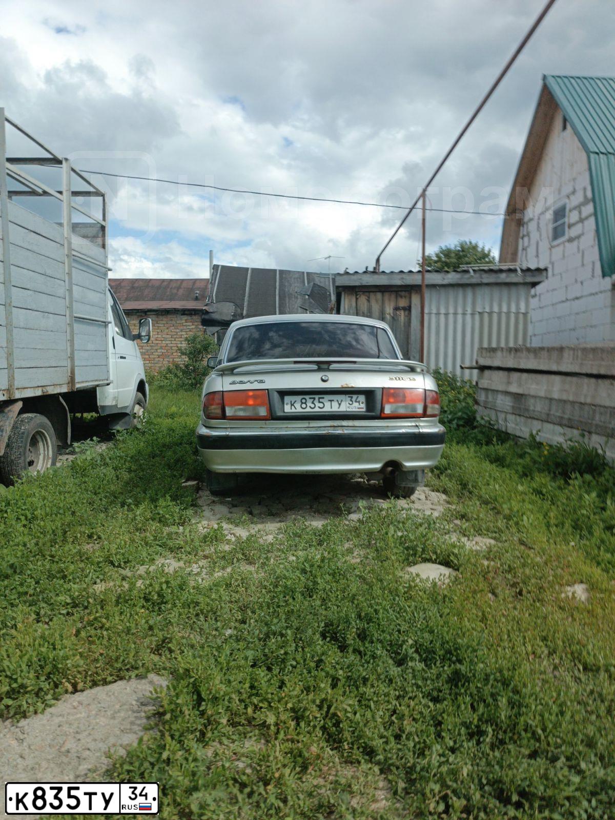 Фото автомобиля GAZ 3110 WOLGA, 2007 — госномер К835ТУ34. Цвет: ОМЕГА 2