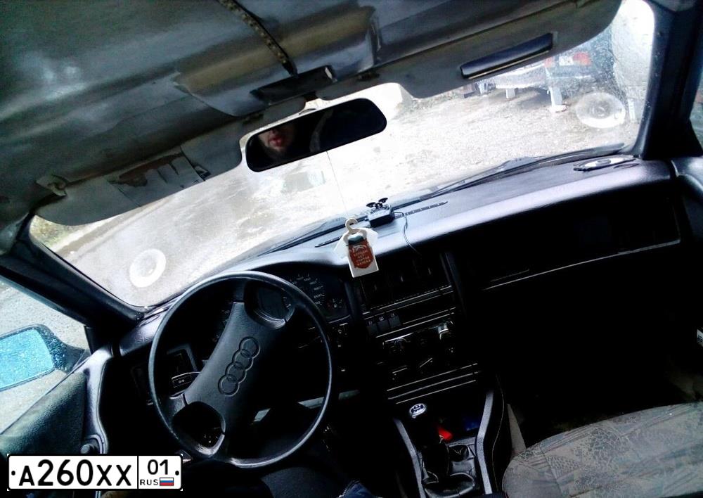 Фото автомобиля AUDI 80, 1987 — госномер А260ХХ01. Цвет: ТЕМНО-СИНИЙ