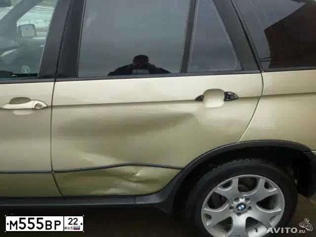 Фото автомобиля BMW X5, 2000 — госномер М555ВР22. Цвет: БЕЖЕВЫЙ