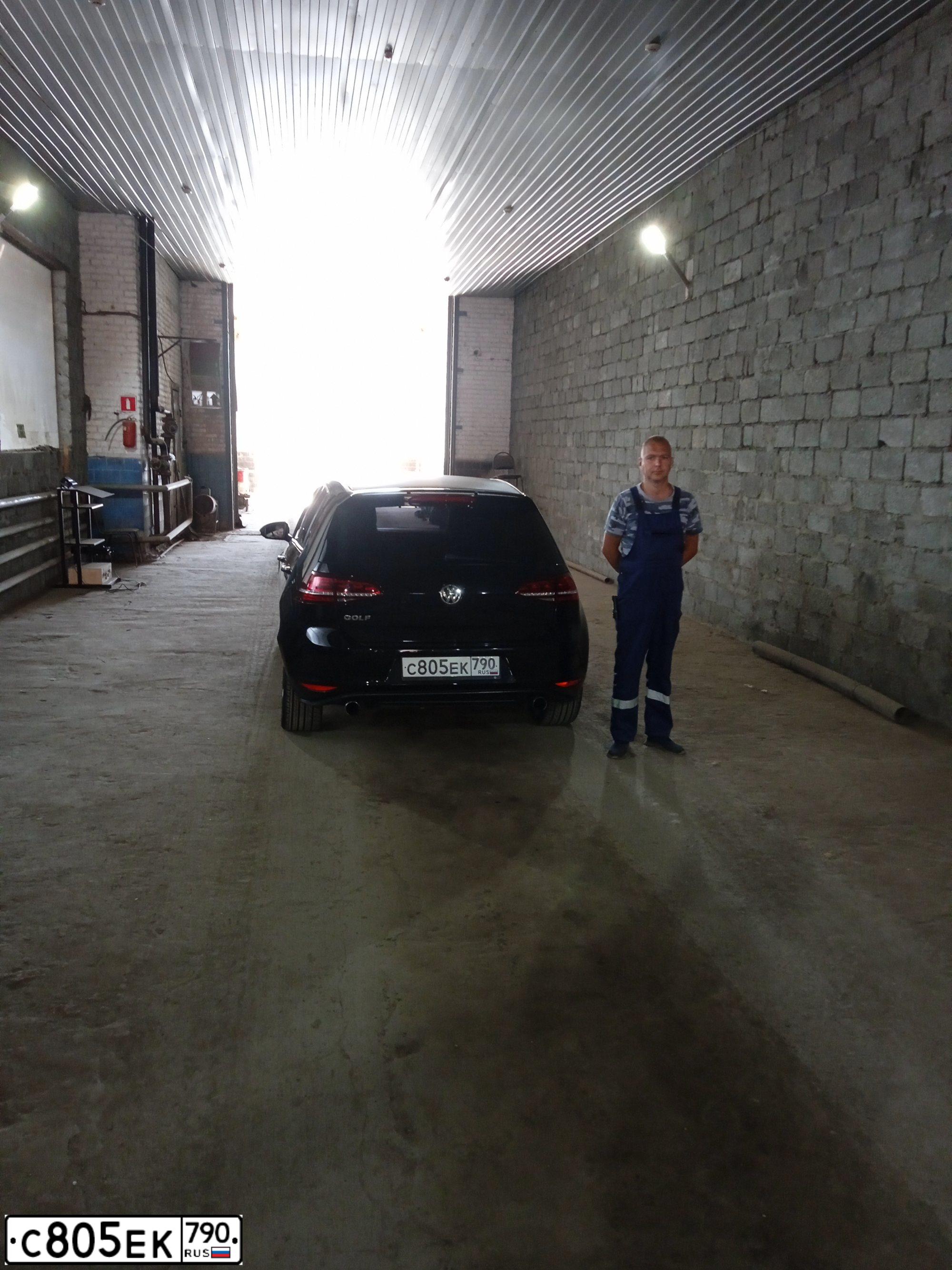 Фото автомобиля VOLKSWAGEN GOLF, 2014 — госномер Н022АТ550